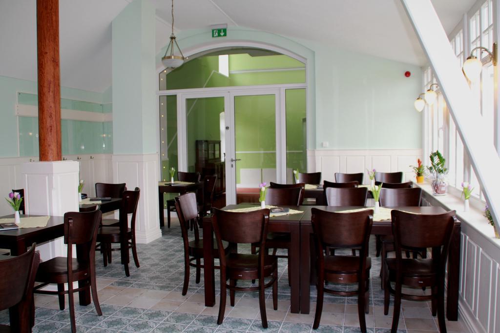 Gutshof Sagritz Hotel Golßen Екстериор снимка