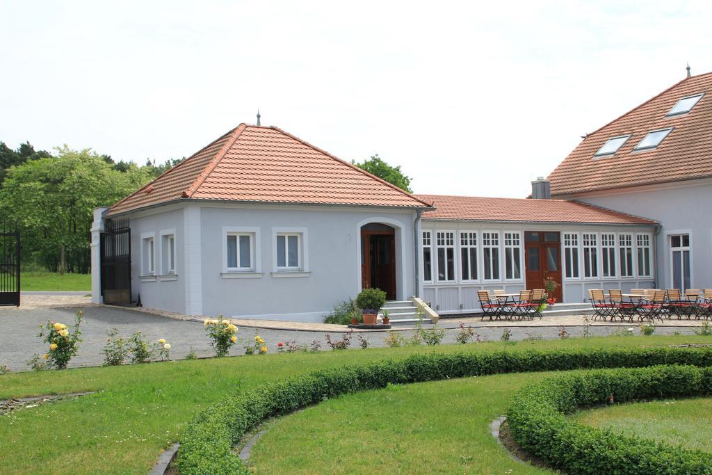 Gutshof Sagritz Hotel Golßen Екстериор снимка